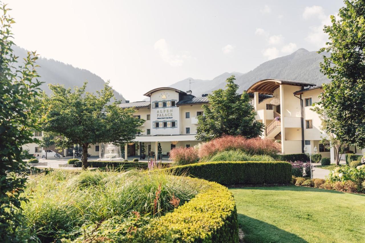 Alpenpalace Luxury Hideaway & Spa Retreat Luttach Exterior foto