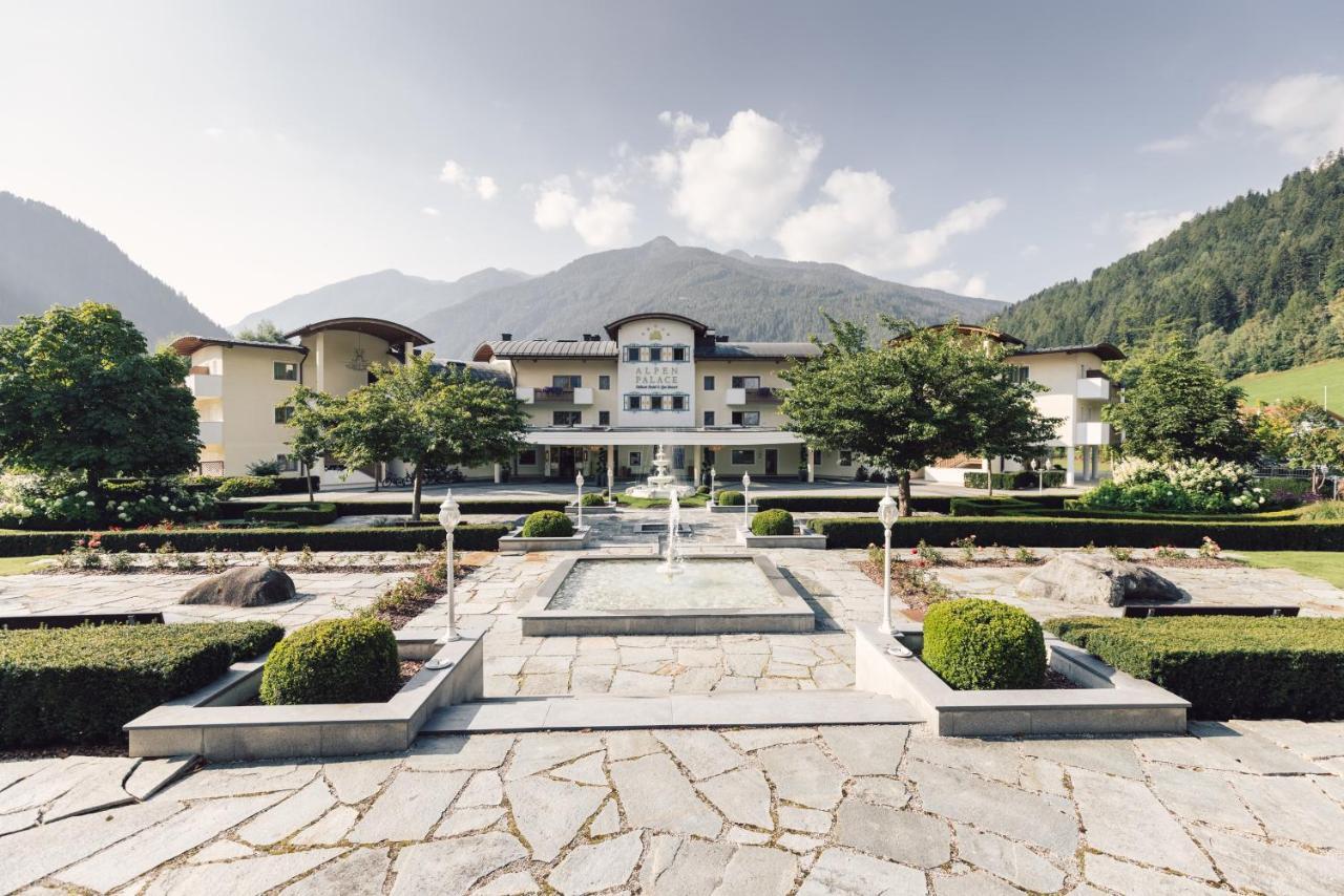 Alpenpalace Luxury Hideaway & Spa Retreat Luttach Exterior foto