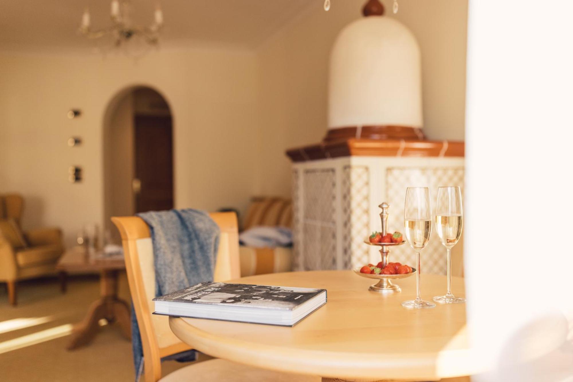 Alpenpalace Luxury Hideaway & Spa Retreat Luttach Zimmer foto