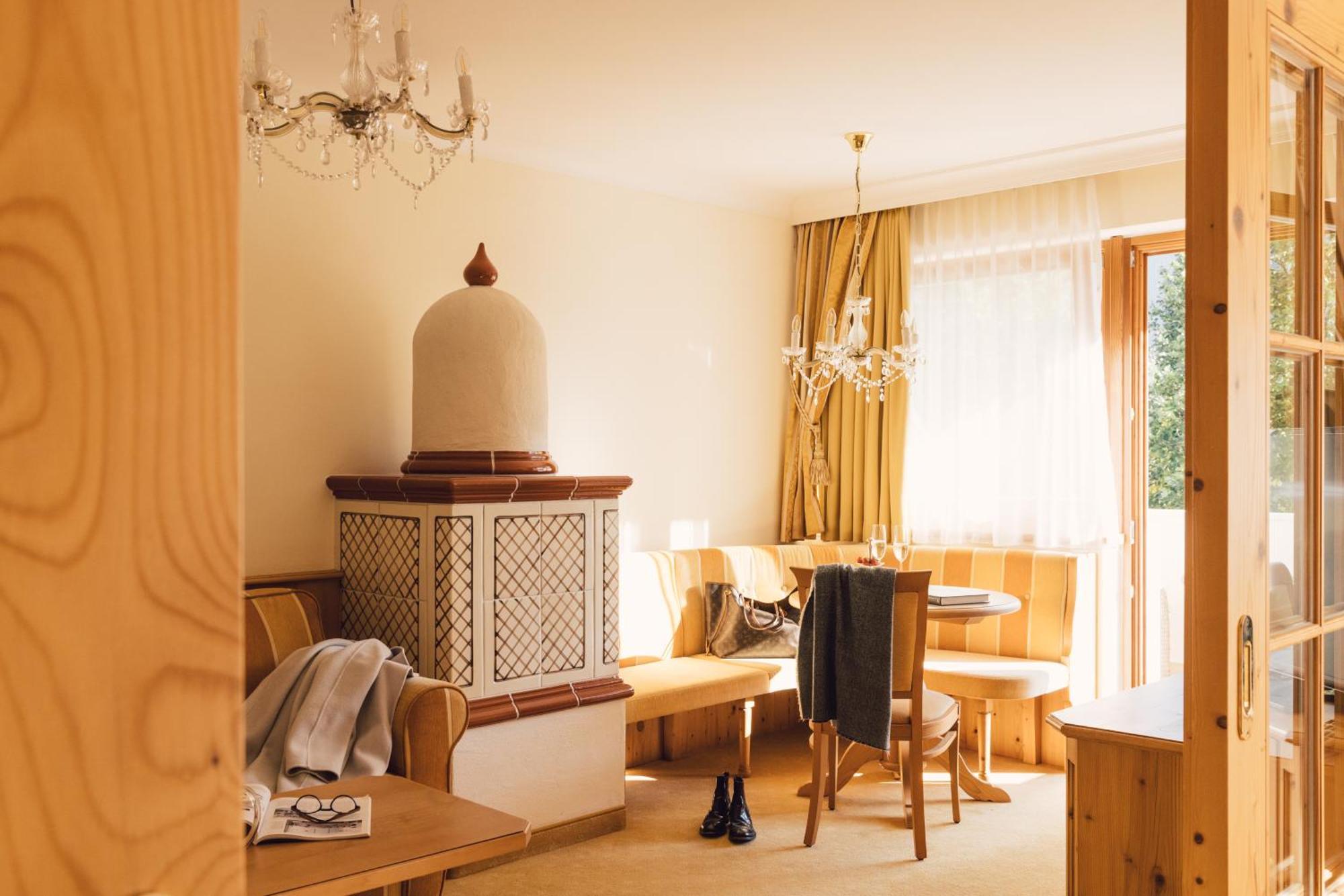 Alpenpalace Luxury Hideaway & Spa Retreat Luttach Zimmer foto